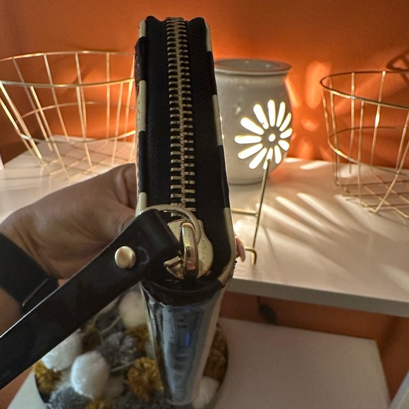 KATE SPADE Penn Valley Neda Patent Leather Stripe Zip-Around Wallet(NWOT) - Picture 3 of 10